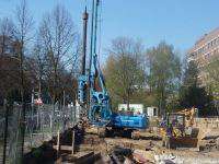 Einbau der Verbauträger in vollverrohrte Bohrungen